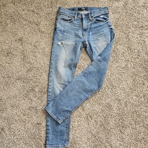 Hollister HIGH-RISE RIPPED LIGHT WASH SUPER SKINNY JEANS